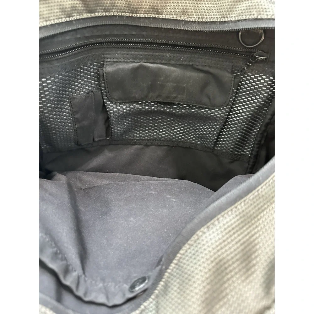 TUMI TECH GREEN BACKPACK LAPTOP CARRIER MESSENGER TRAVEL BAG